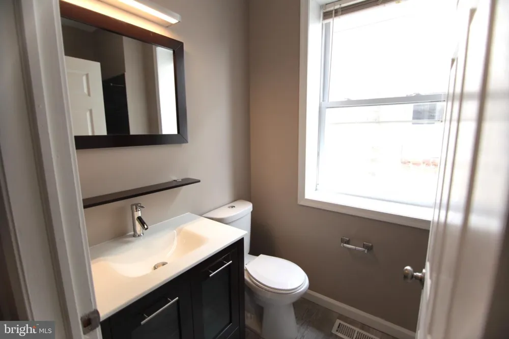 1518 FONTAIN STREET Philadelphia, PA 19121