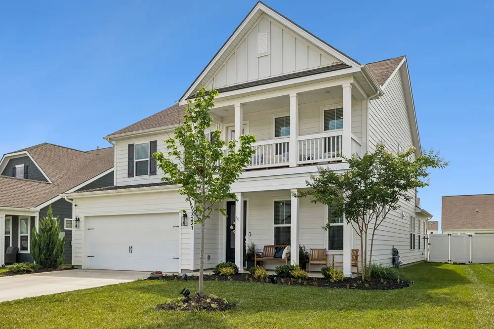 3221 Chatfield Dr Murfreesboro, TN 37129