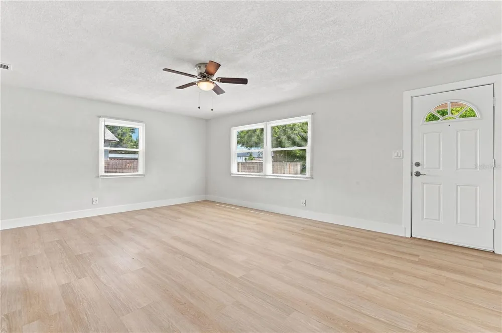 4115 FAIRFIELD AVENUE S St Petersburg, FL 33711