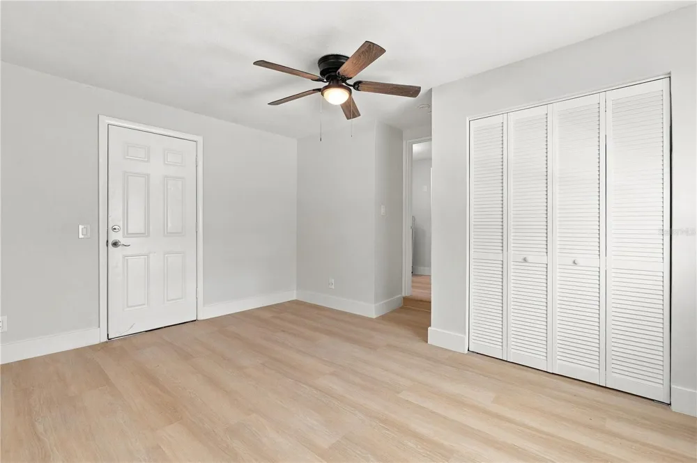 4115 FAIRFIELD AVENUE S St Petersburg, FL 33711