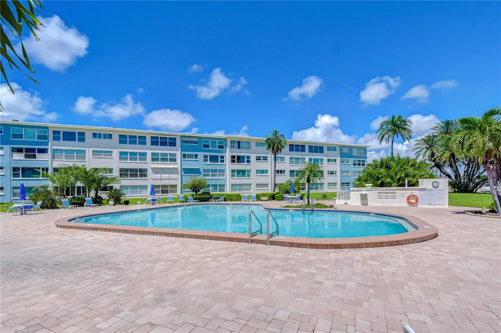 300 64TH AVENUE #322 St Pete Beach, FL 33706