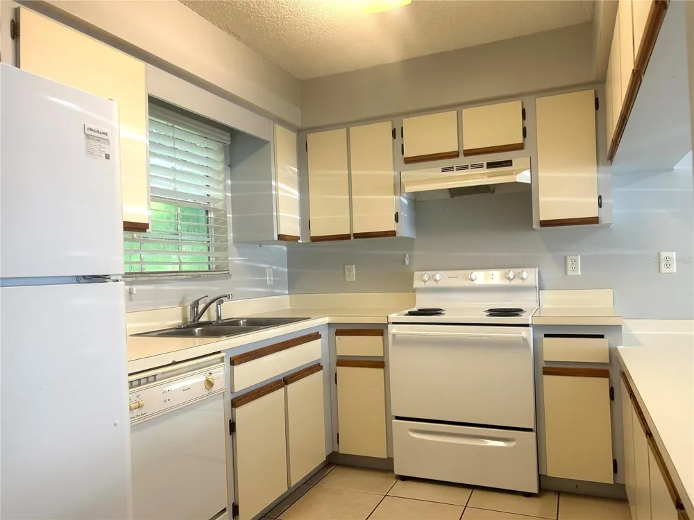 32813 RADIO ROAD Leesburg, FL 34788