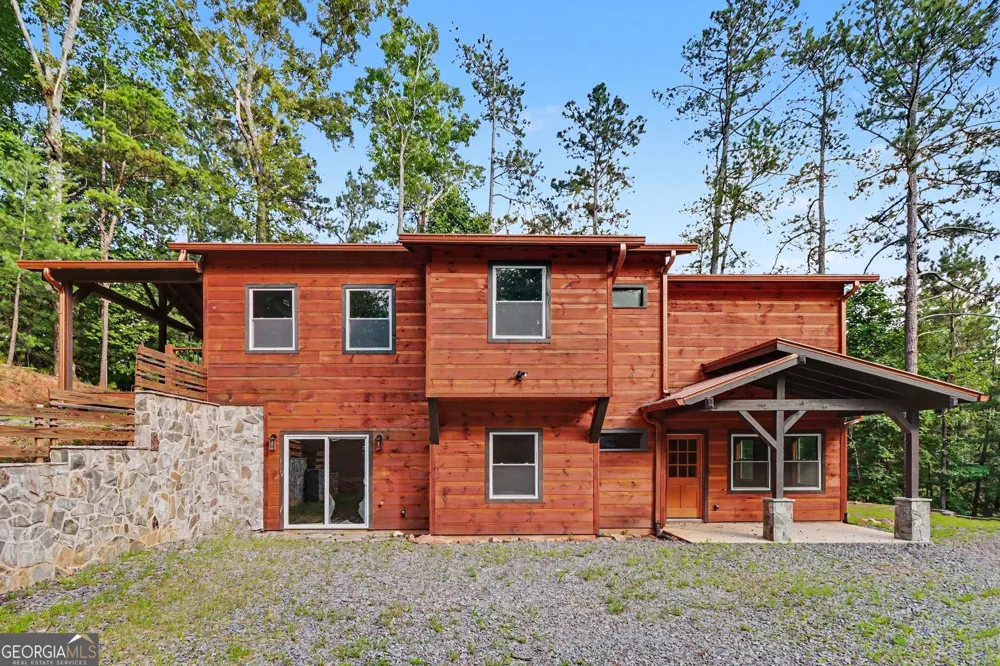 28 Francis WAY Ellijay, GA 30540