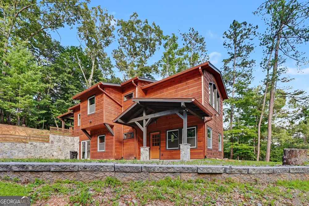 28 Francis WAY Ellijay, GA 30540