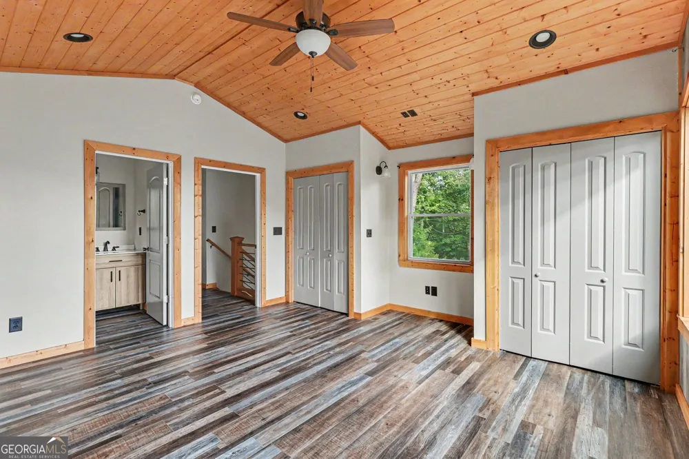 28 Francis WAY Ellijay, GA 30540