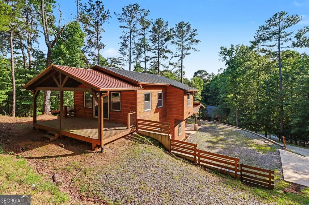 28 Francis WAY Ellijay, GA 30540