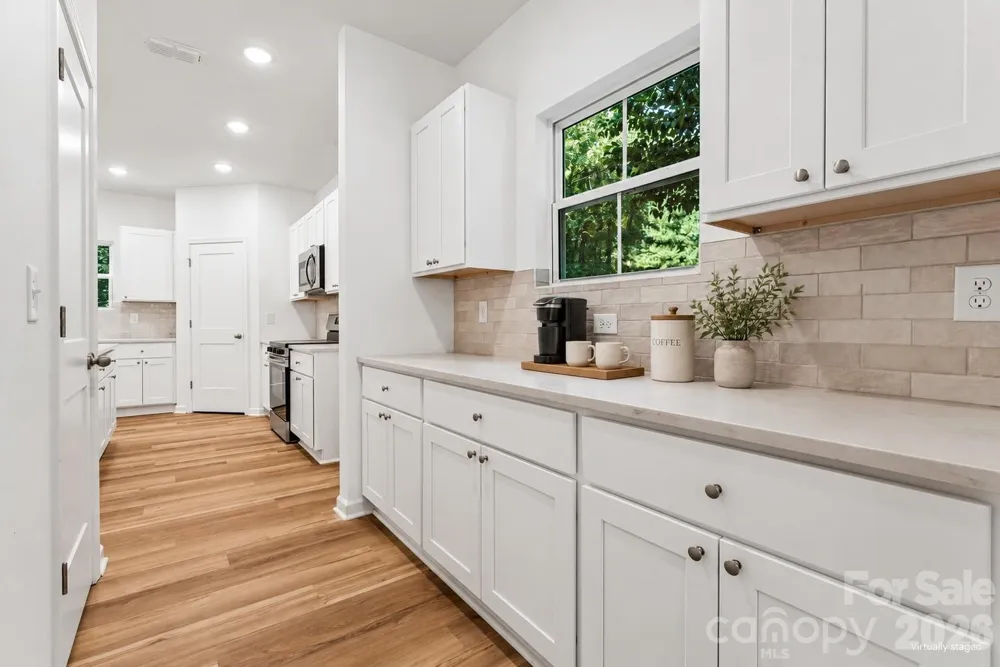 8216 Willhill Road Mint Hill, NC 28227