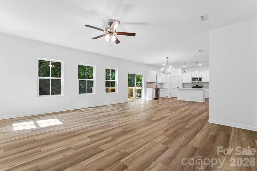 8216 Willhill Road Mint Hill, NC 28227