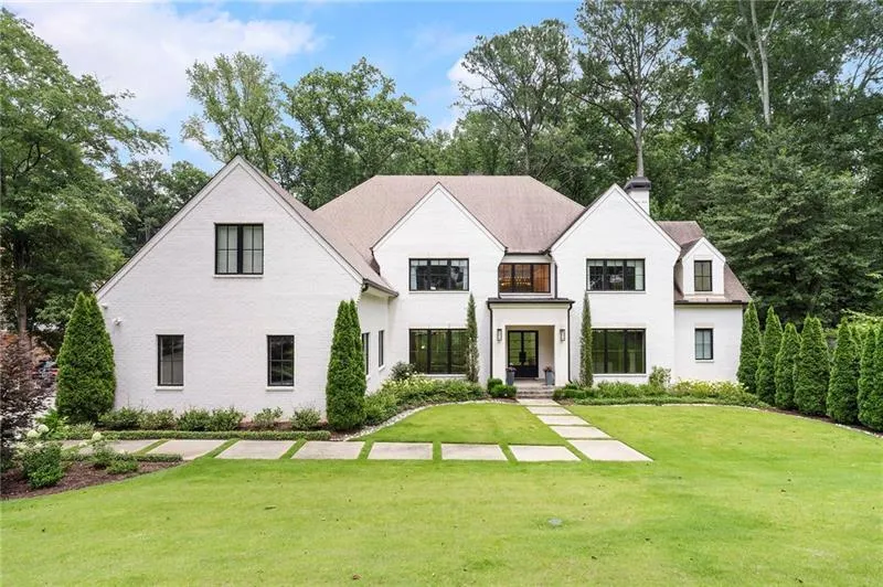 4847 Lake Forrest Drive Sandy Springs, GA 30342