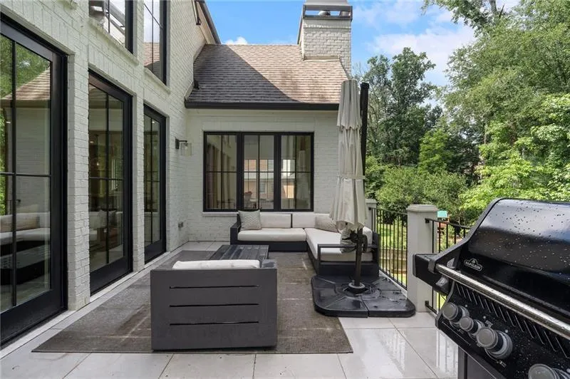 4847 Lake Forrest Drive Sandy Springs, GA 30342