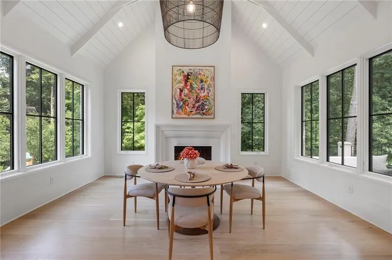 4847 Lake Forrest Drive Sandy Springs, GA 30342