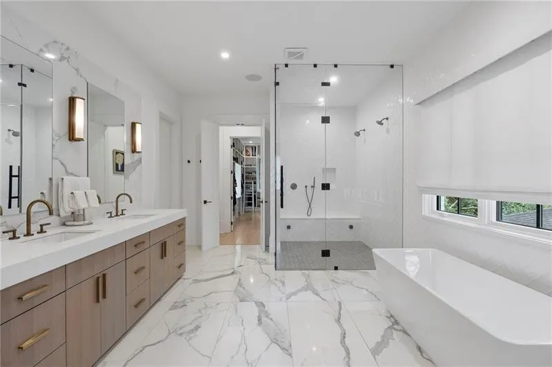 4847 Lake Forrest Drive Sandy Springs, GA 30342