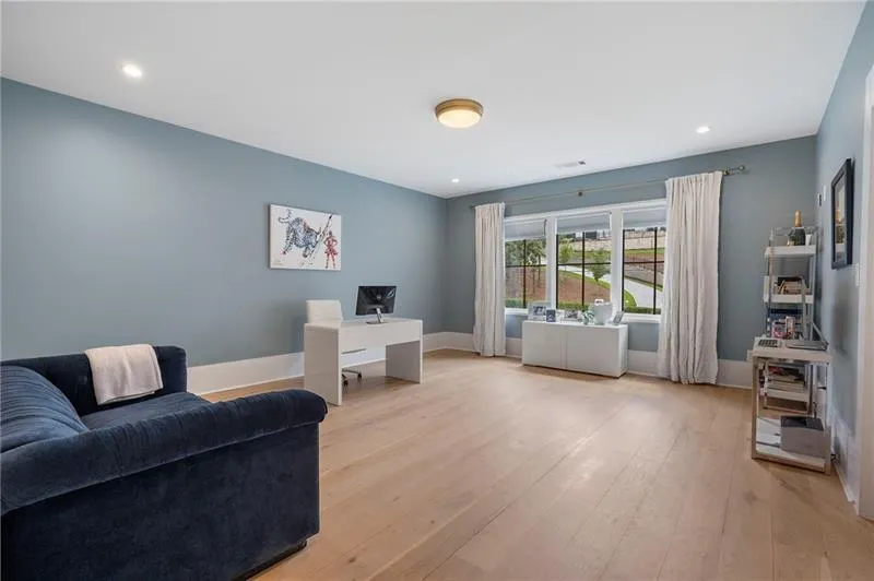 4847 Lake Forrest Drive Sandy Springs, GA 30342