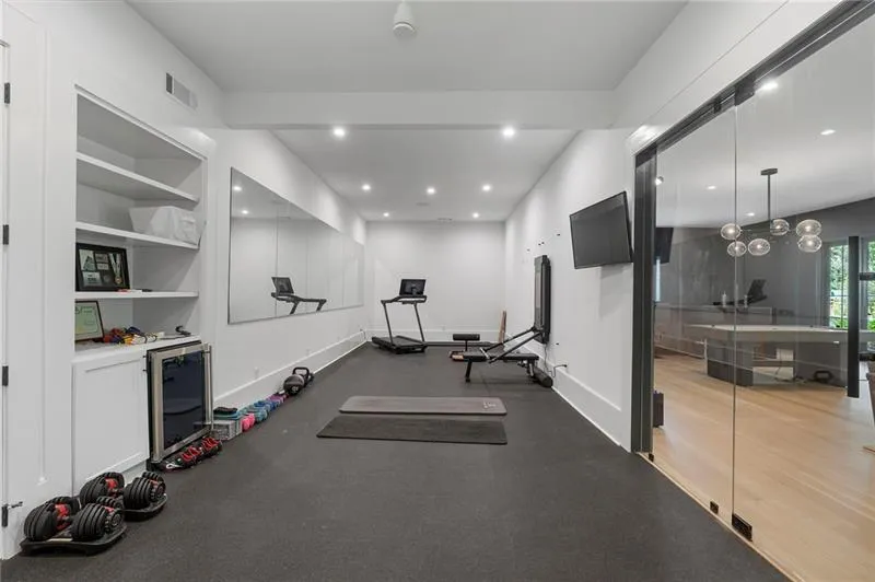4847 Lake Forrest Drive Sandy Springs, GA 30342