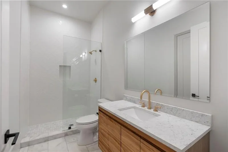 4847 Lake Forrest Drive Sandy Springs, GA 30342