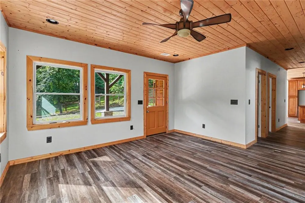 28 Francis Way Dawsonville, GA 30534