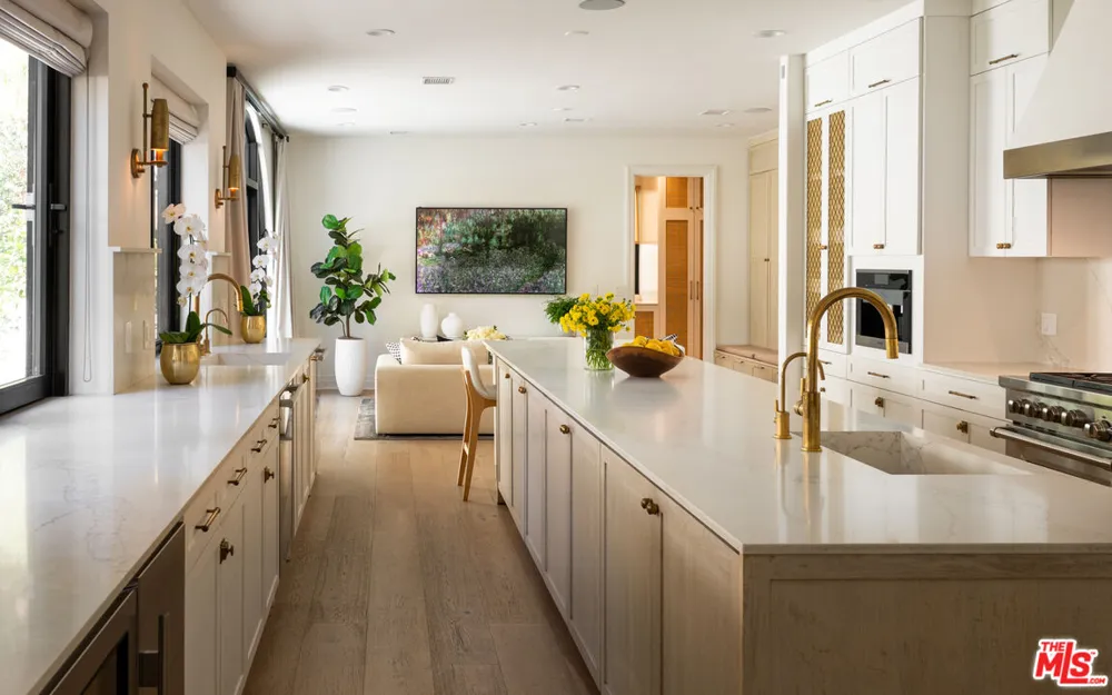 9577 Lime Orchard Road Beverly Hills, CA 90210