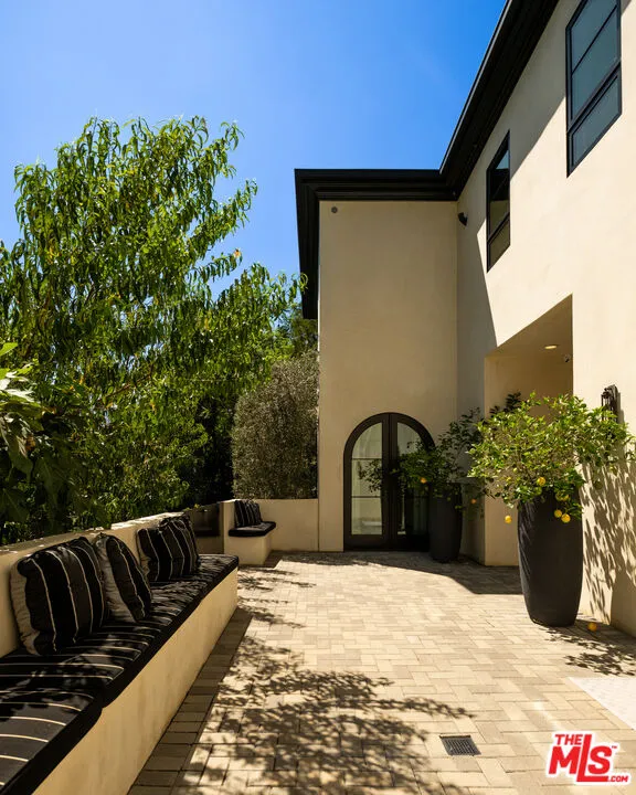 9577 Lime Orchard Road Beverly Hills, CA 90210