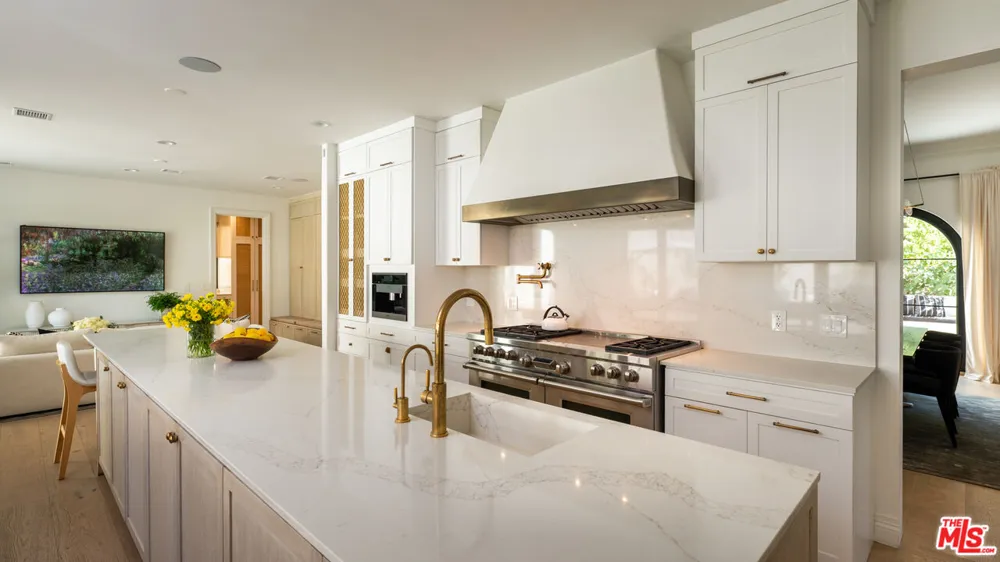 9577 Lime Orchard Road Beverly Hills, CA 90210