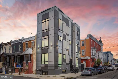 1501 HOLLYWOOD STREET
