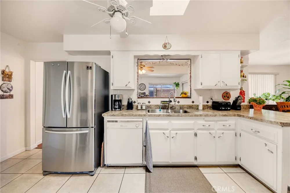 28984 E Worcester Sun City, CA 92586