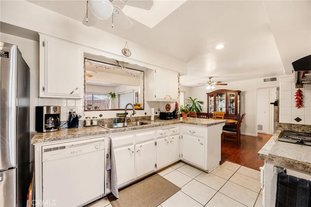 28984 E Worcester Sun City, CA 92586