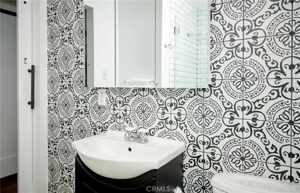 728 Euclid #C Santa Monica, CA 90402