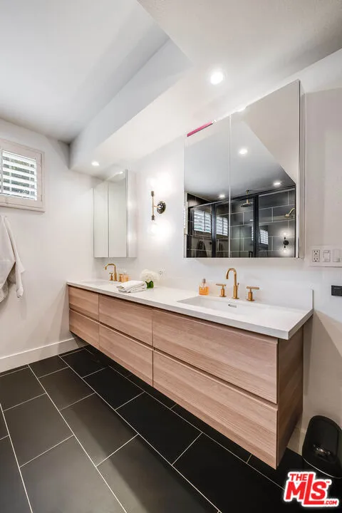4310 Cahuenga Boulevard #104 Toluca Lake, CA 91602