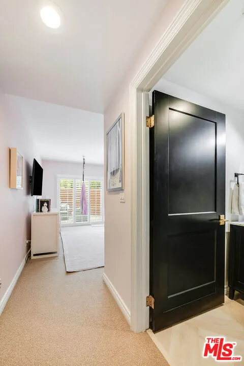 4310 Cahuenga Boulevard #104 Toluca Lake, CA 91602