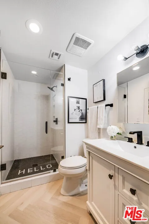 4310 Cahuenga Boulevard #104 Toluca Lake, CA 91602