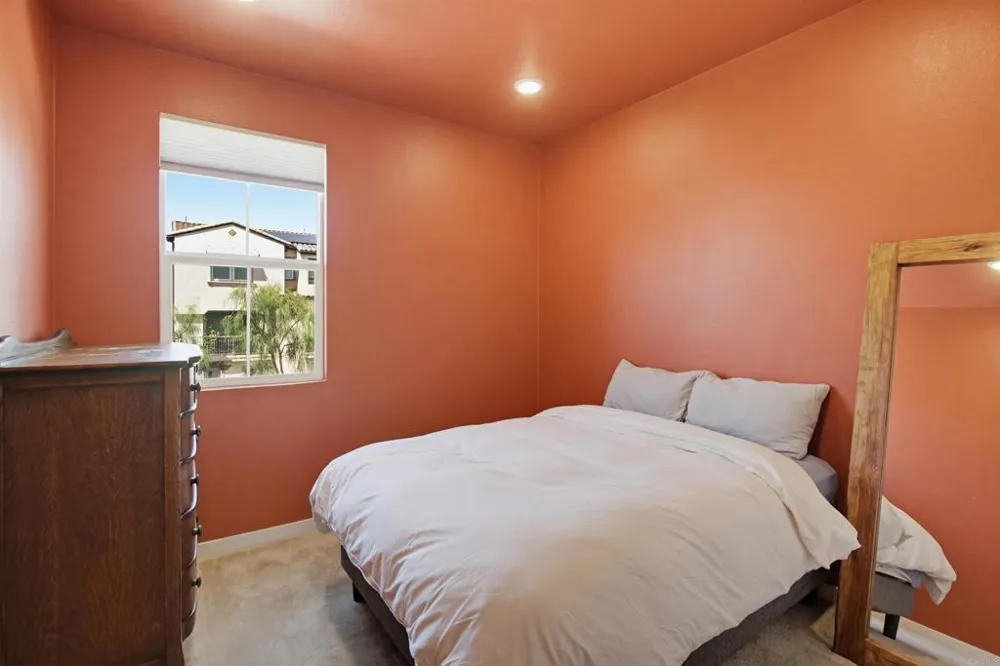 437 Jupiter Escondido, CA 92025