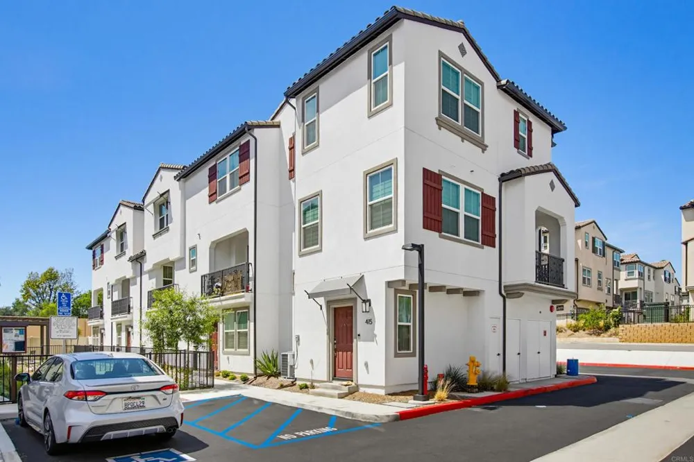 437 Jupiter Escondido, CA 92025