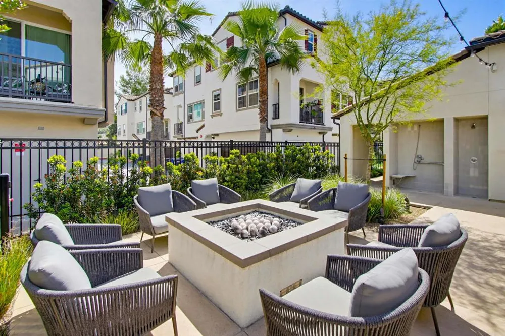 437 Jupiter Escondido, CA 92025