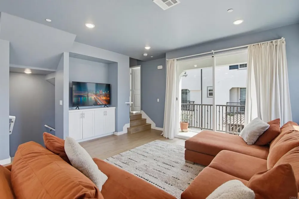 437 Jupiter Escondido, CA 92025