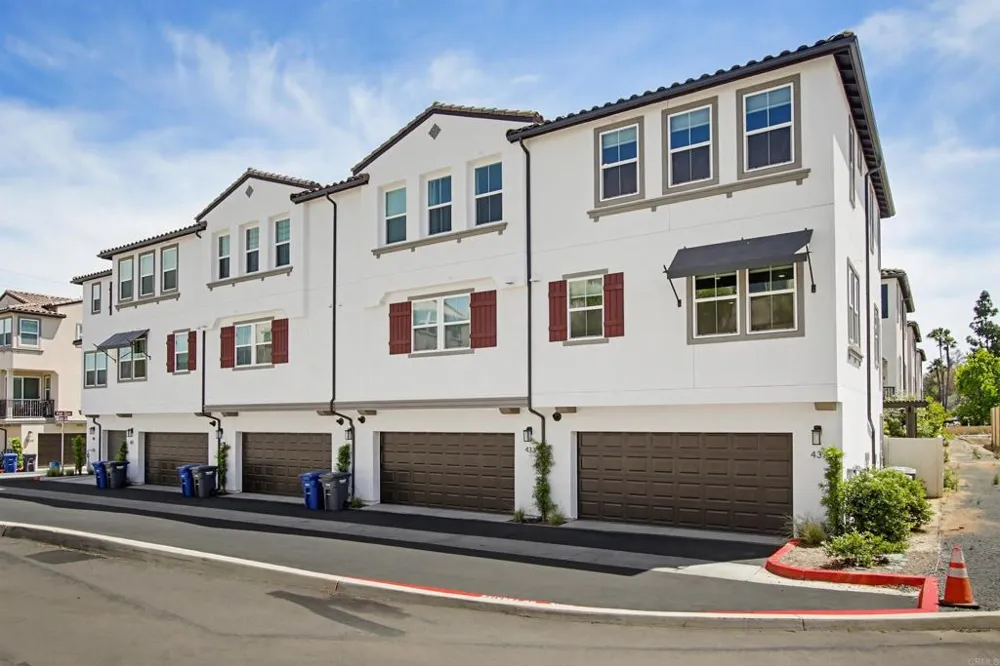437 Jupiter Escondido, CA 92025