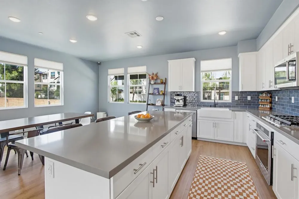 437 Jupiter Escondido, CA 92025