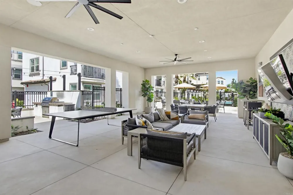 437 Jupiter Escondido, CA 92025