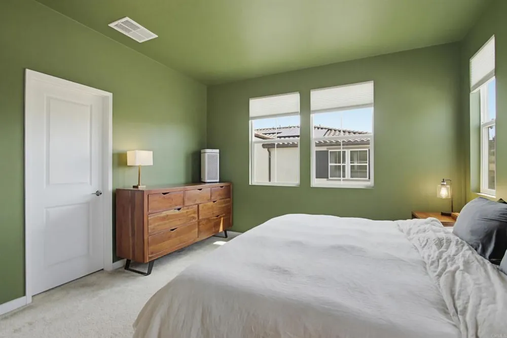 437 Jupiter Escondido, CA 92025