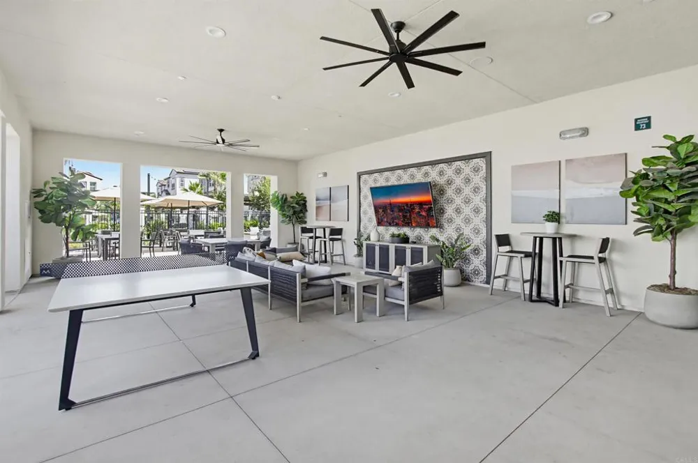 437 Jupiter Escondido, CA 92025