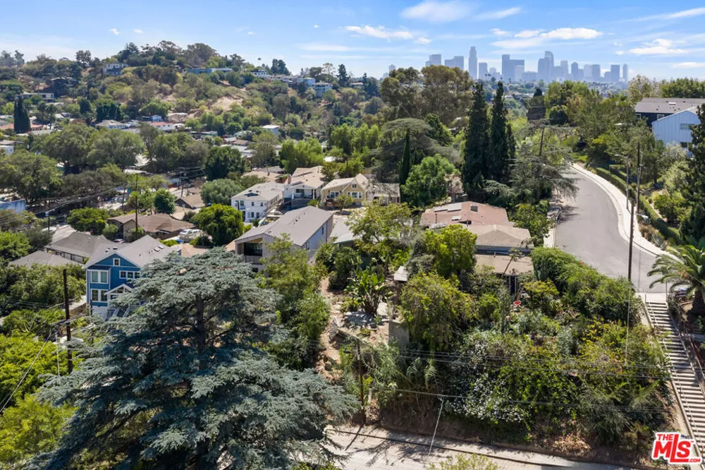 1627 Fargo Street Los Angeles, CA 90026