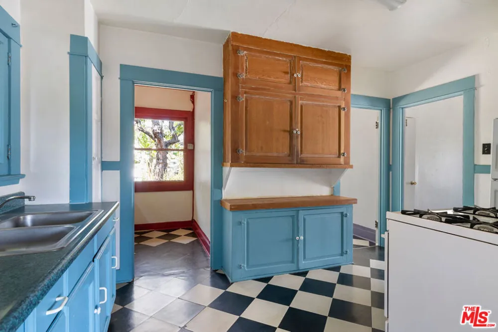 1627 Fargo Street Los Angeles, CA 90026