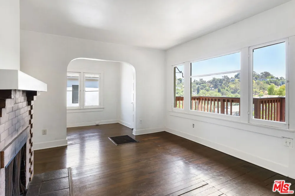 1627 Fargo Street Los Angeles, CA 90026