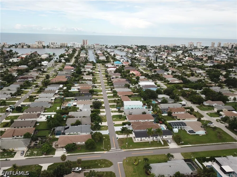 99th Avenue Naples, FL 34108