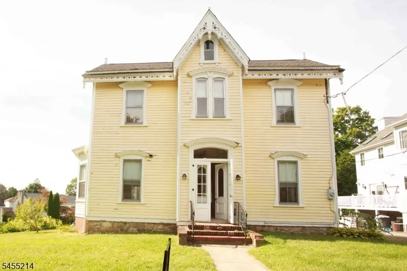 8 High St Stanhope, NJ 07874