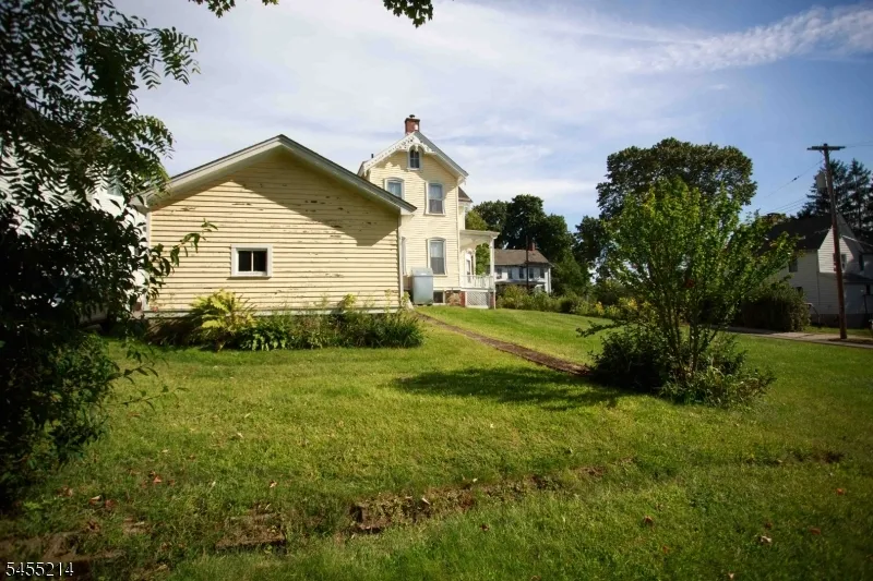8 High St Stanhope, NJ 07874