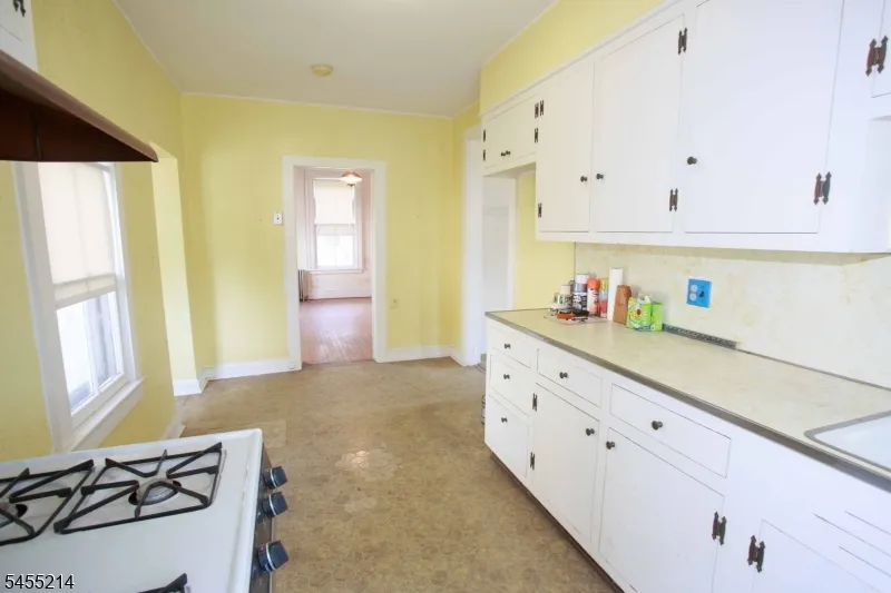 8 High St Stanhope, NJ 07874
