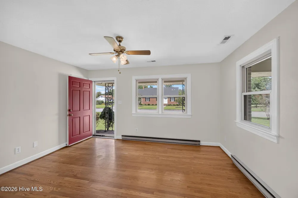 207 Crescent Drive Hertford, NC 27944