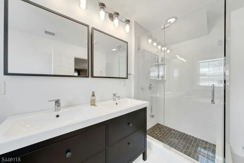 163 Woodward Ave Rutherford, NJ 07070