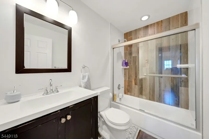 163 Woodward Ave Rutherford, NJ 07070