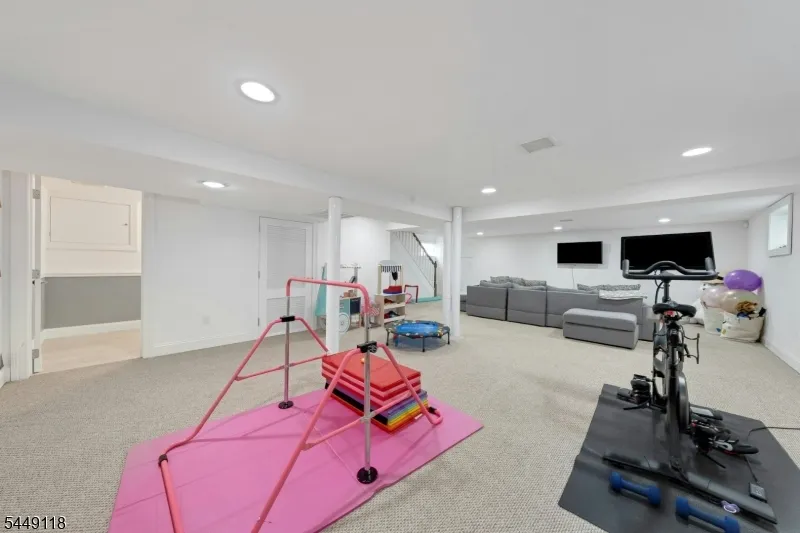 163 Woodward Ave Rutherford, NJ 07070